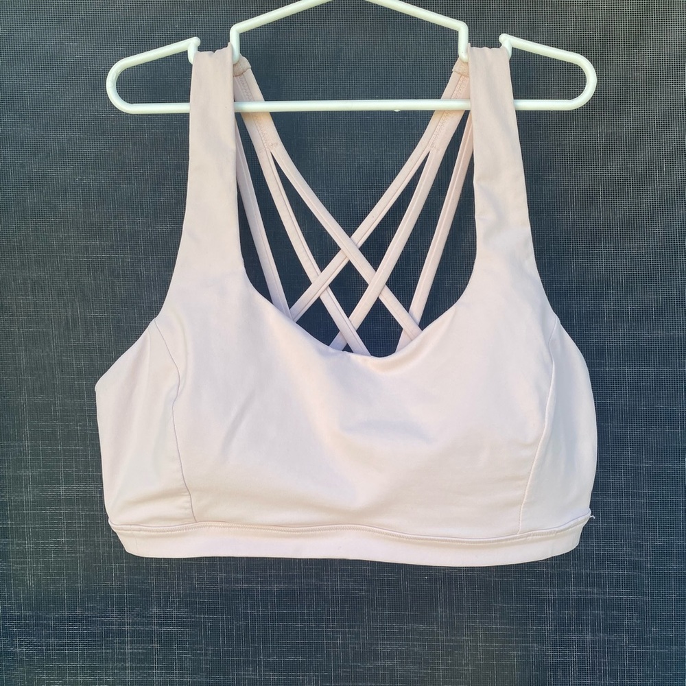 Lululemon Free to be Serene Bra